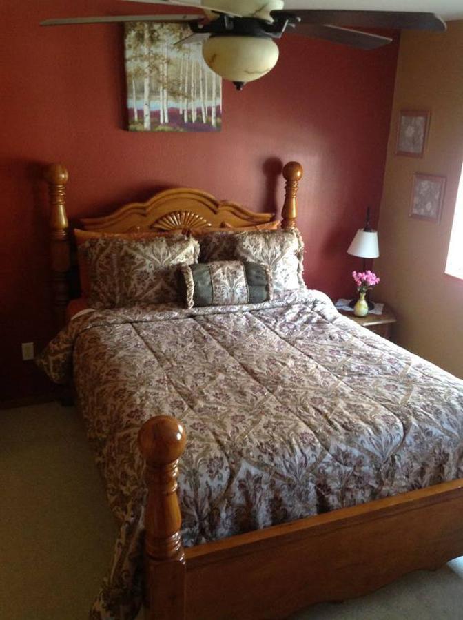 A Hyde Away Inn B&B Tok Esterno foto