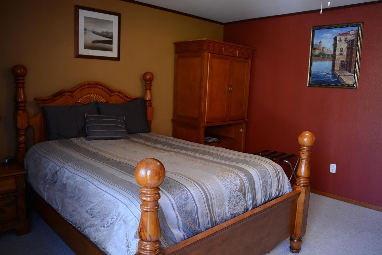 A Hyde Away Inn B&B Tok Esterno foto