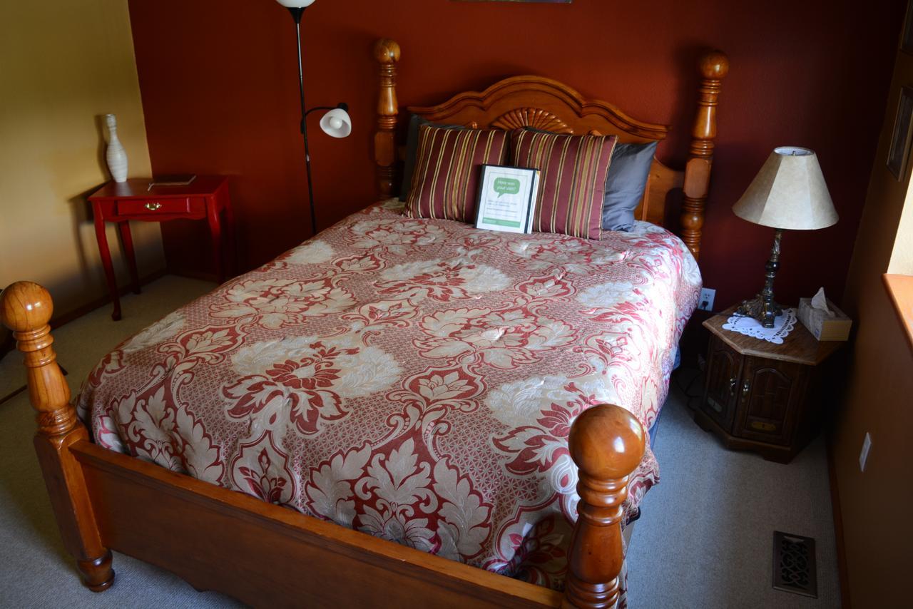 A Hyde Away Inn B&B Tok Esterno foto